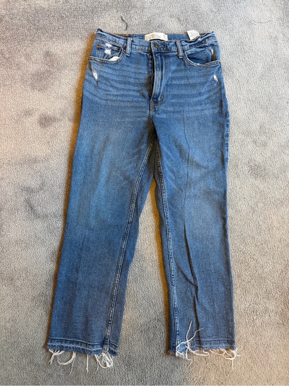 Ambercrombie & Fitch Ankle Straight Ultra High Rise jeans